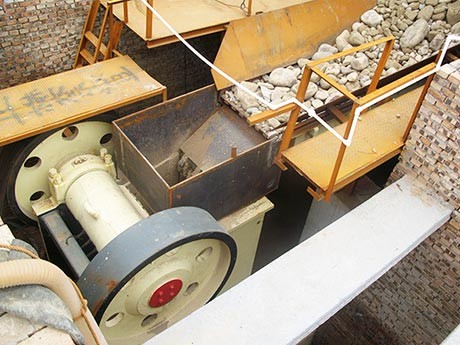 PE-250×400石頭破碎機價格是多少