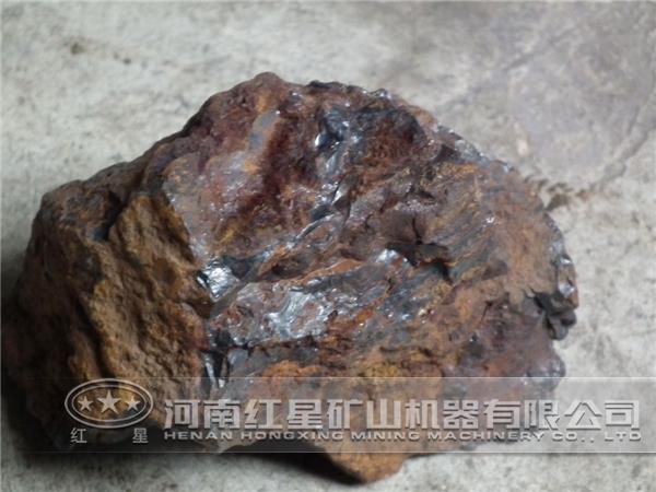 褐鐵礦實(shí)拍圖