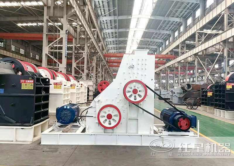 雙級(jí)粉碎機(jī)車間實(shí)拍