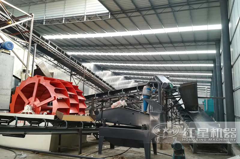 輪式洗砂機(jī)與細(xì)沙回收一體機(jī)安裝現(xiàn)場