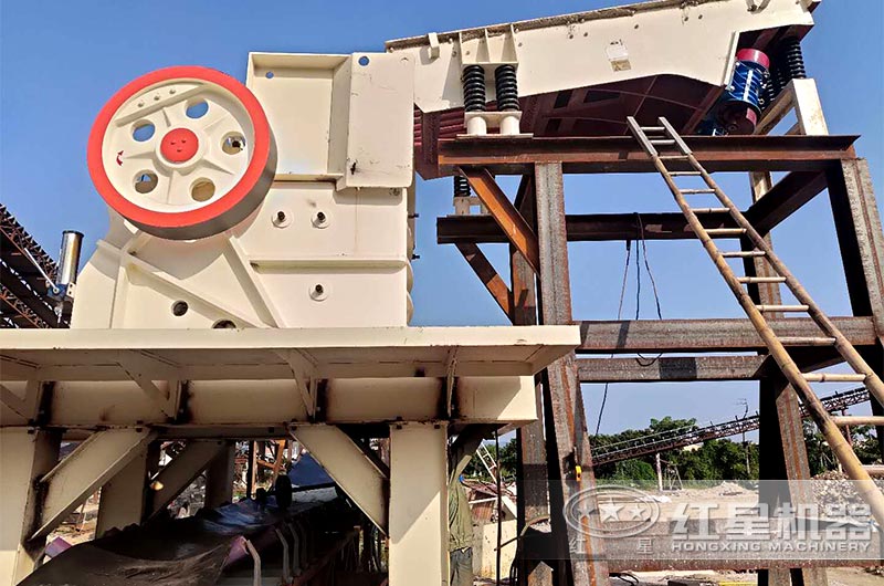河南生產(chǎn)顎式破碎機的廠家怎么樣？顎式破碎機的類型有哪些？