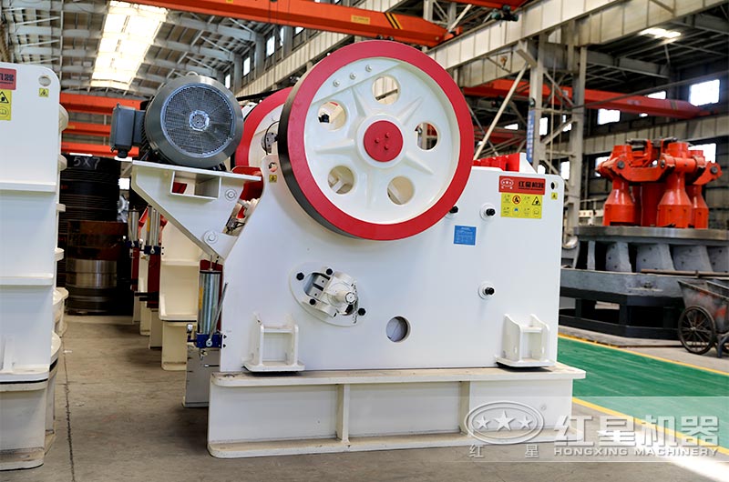 2021顎式破碎機(jī)上新啦！快來瞅瞅新款鄂破報(bào)價(jià)多少
