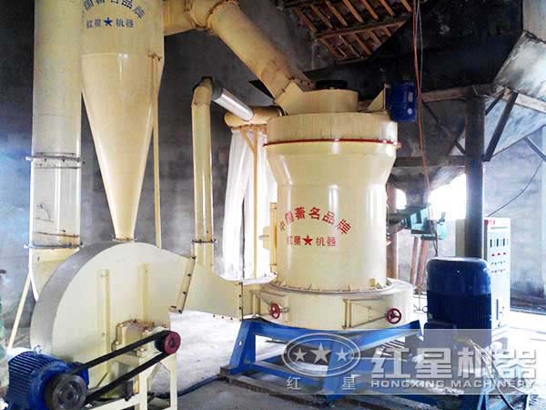 雷蒙磨粉機(jī)現(xiàn)場(chǎng)圖